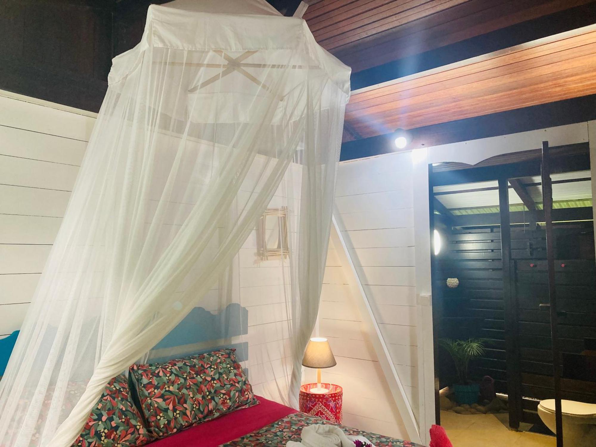 Piton Bungalows Ecolodges Deshaies Esterno foto