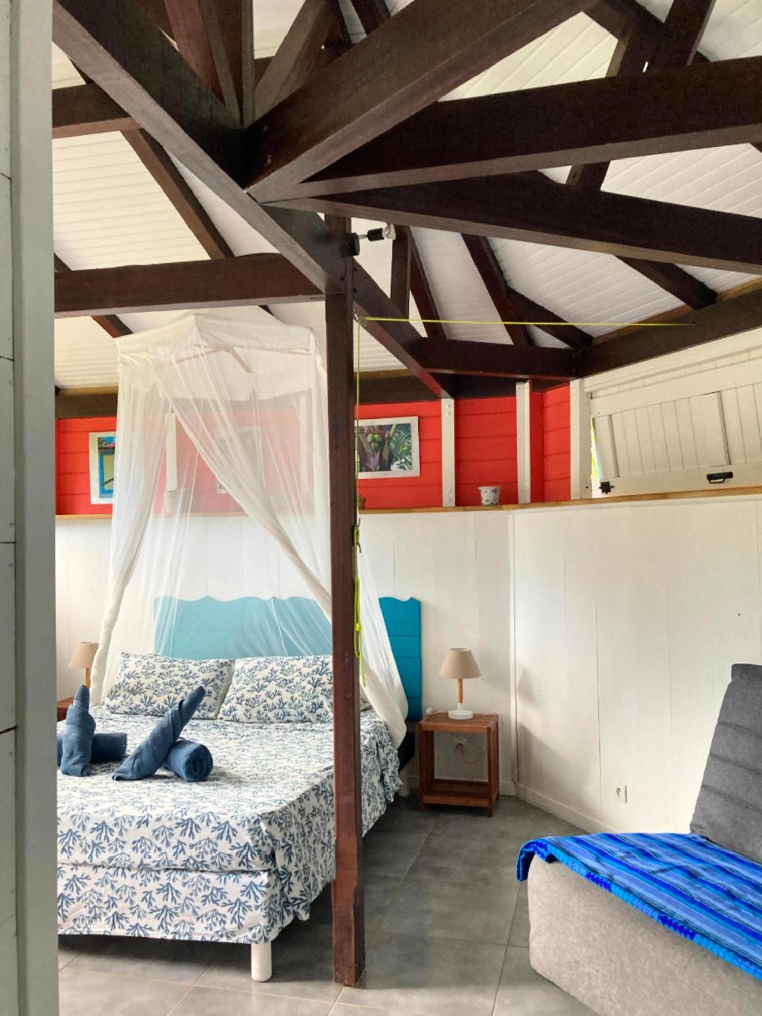 Piton Bungalows Ecolodges Deshaies Esterno foto